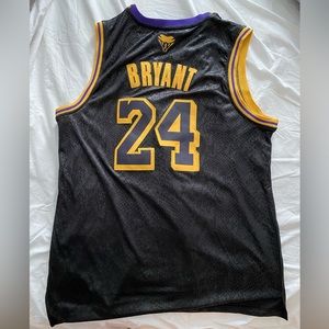 Kobe Bryant Jersey, Size Large
